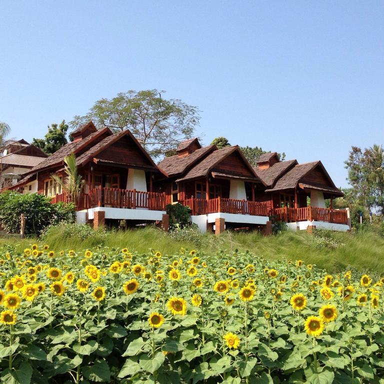 Gin'S Maekhong View Hotel Chiang Saen Exterior photo